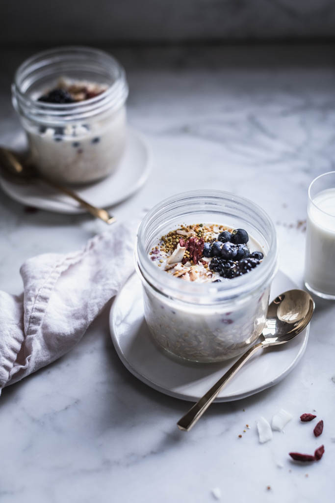 creamy overnight oats with bee pollen, goji berries, and coconut