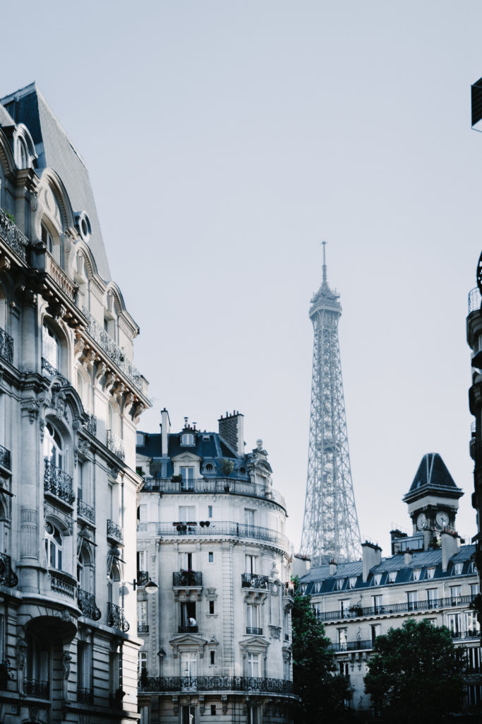 Yoo Moov Stations - Paris Guide