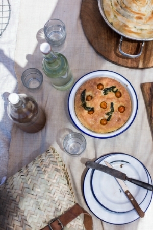 Local Milk x Little Upside Down Cake Portugal Styling & Photography Workshop, Beach Picnic